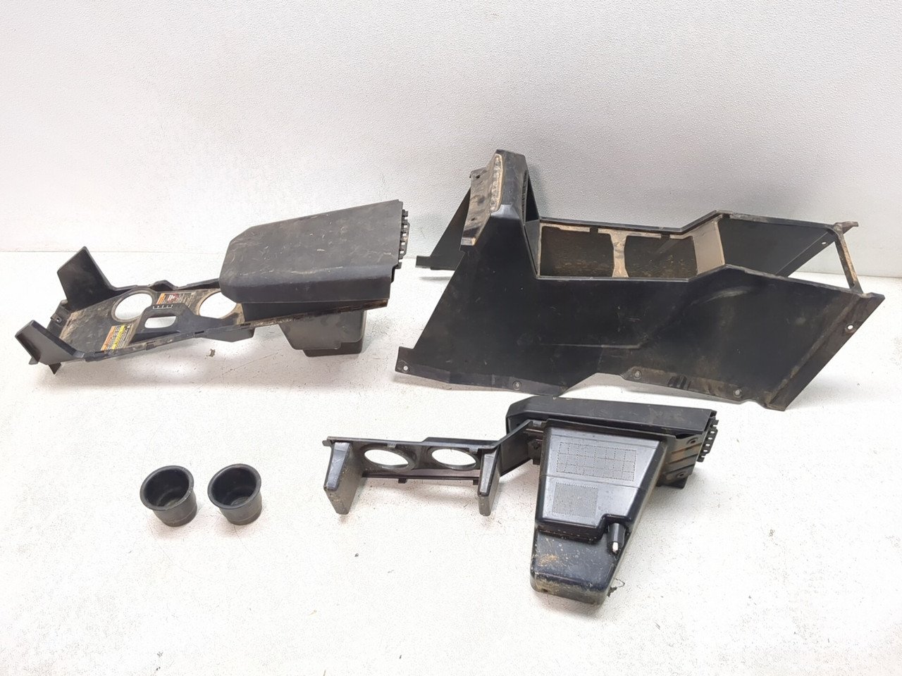 16-26 Polaris General 1000 Front Center Console Assembly Set 2207139