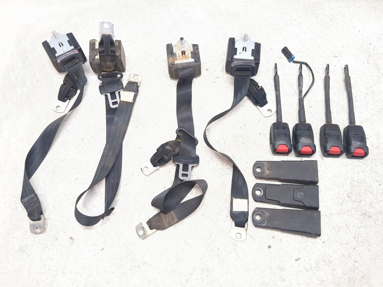 16-26 Polaris General 1000 Front Rear Seat Belt Set