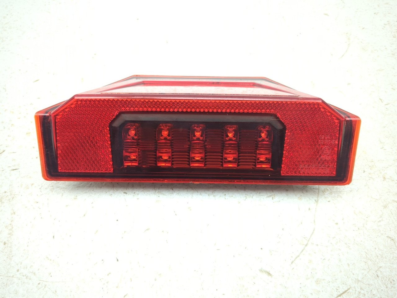 16-26 Polaris General 1000 Rear Taillight Brake Lamp 2411866