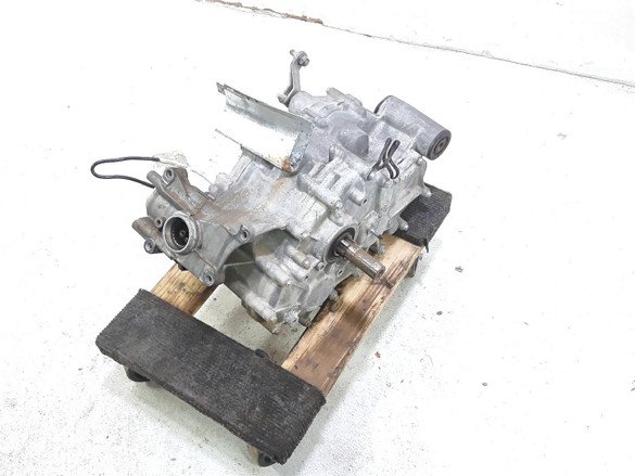 16 Can-Am Maverick 1000R DPS Gear Box Transmission