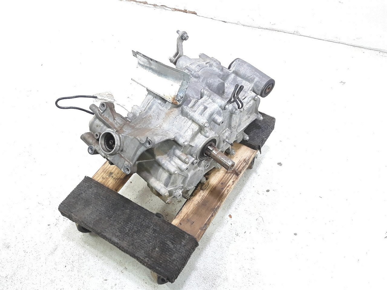 16 Can-Am Maverick 1000R DPS Gear Box Transmission