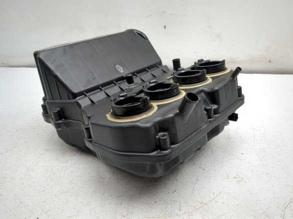 23-26 Kawasaki ZX400S ZX4R Air Cleaner Filter Airbox Assembly 11010-1820