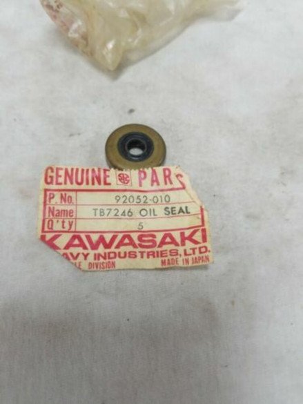 KAWASAKI F7 KD KE 175 F6 125 Factory Oil Seal OEM 92052-010